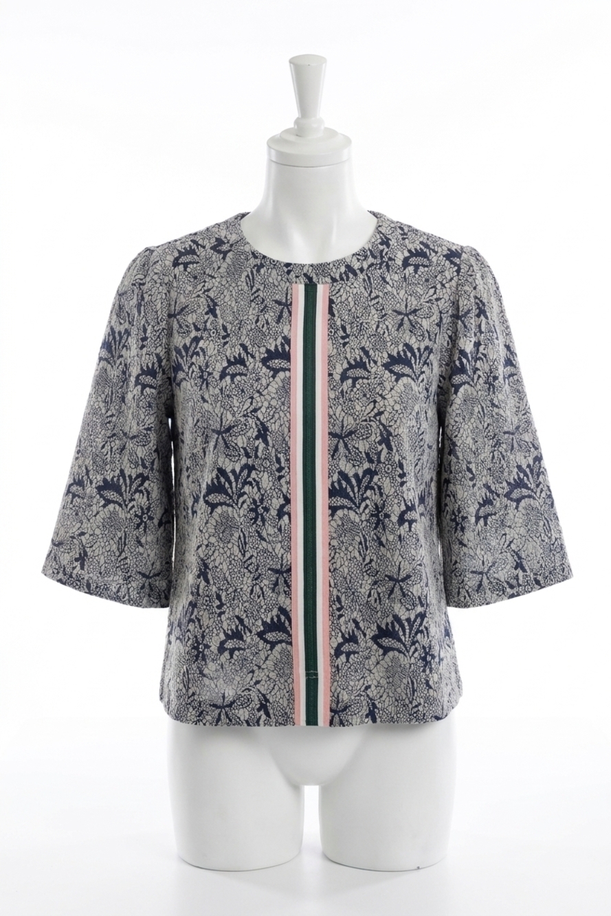 NEW VOY stripe trim detailed floral half sleeve top in navy